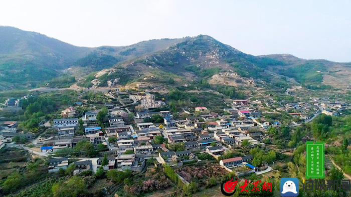 泰山區(qū)省莊鎮(zhèn)大河峪村國防“雙擁”主題公園落成